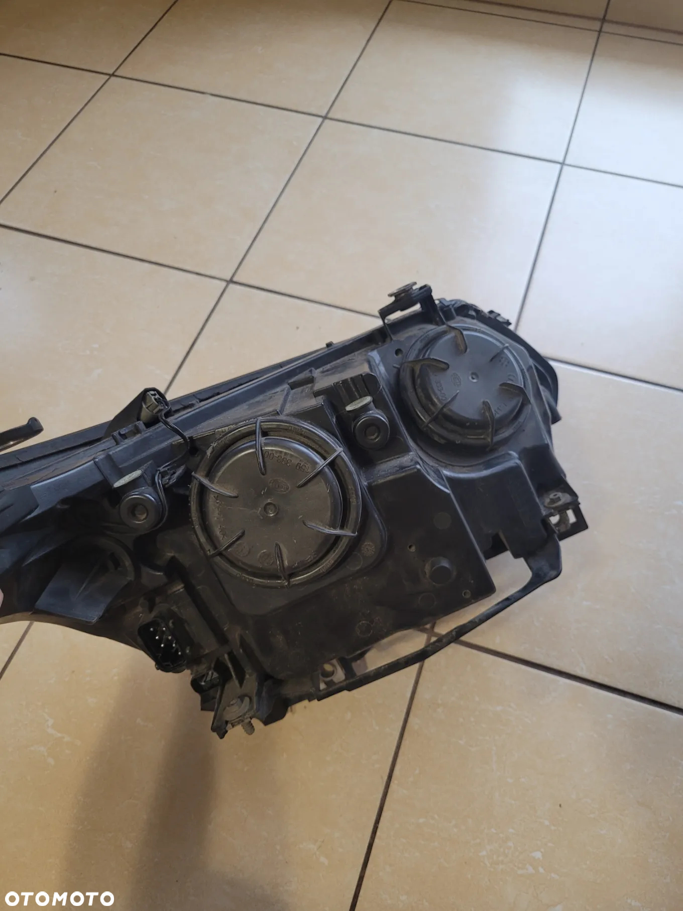 Lampa przód lewa. BMW E60 H7 — oryginał Hella - 5