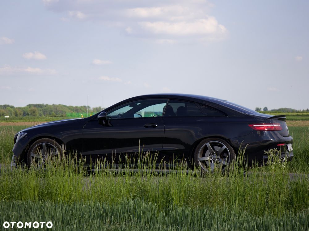 Mercedes-Benz Klasa E 400 4-Matic 9G-TRONIC - 5