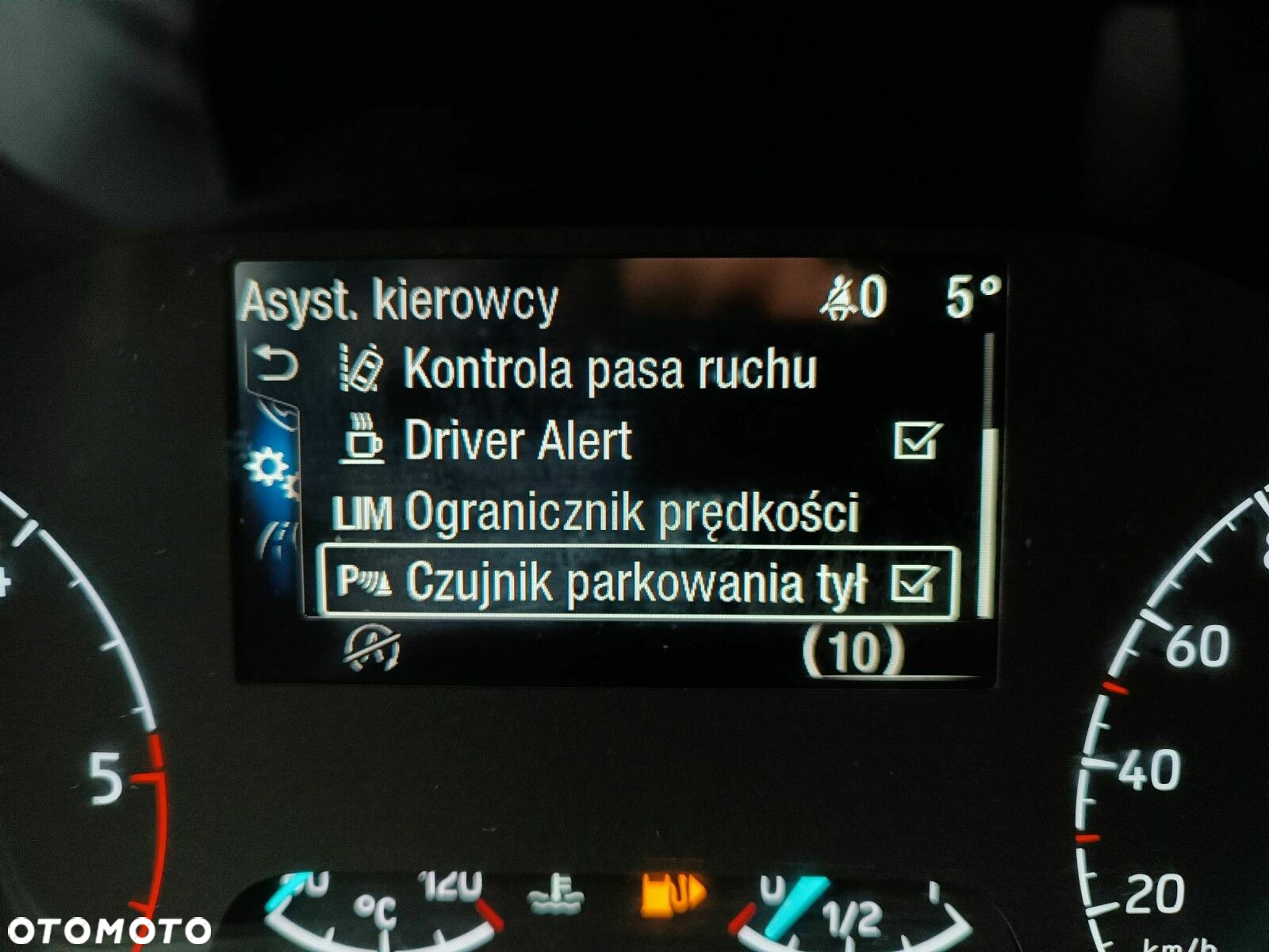 Ford Tourneo Connect 1.5 EcoBlue Trend PowerShift - 25