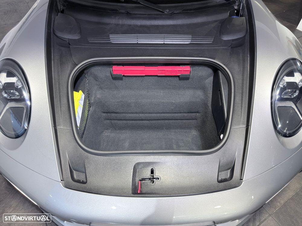 Porsche 911 (992) Carrera PDK - 32