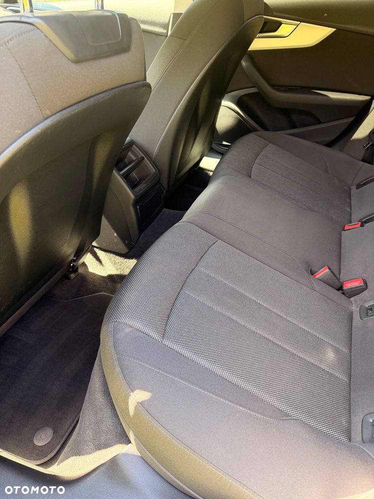 Audi A4 Avant 2.0 TDI - 12