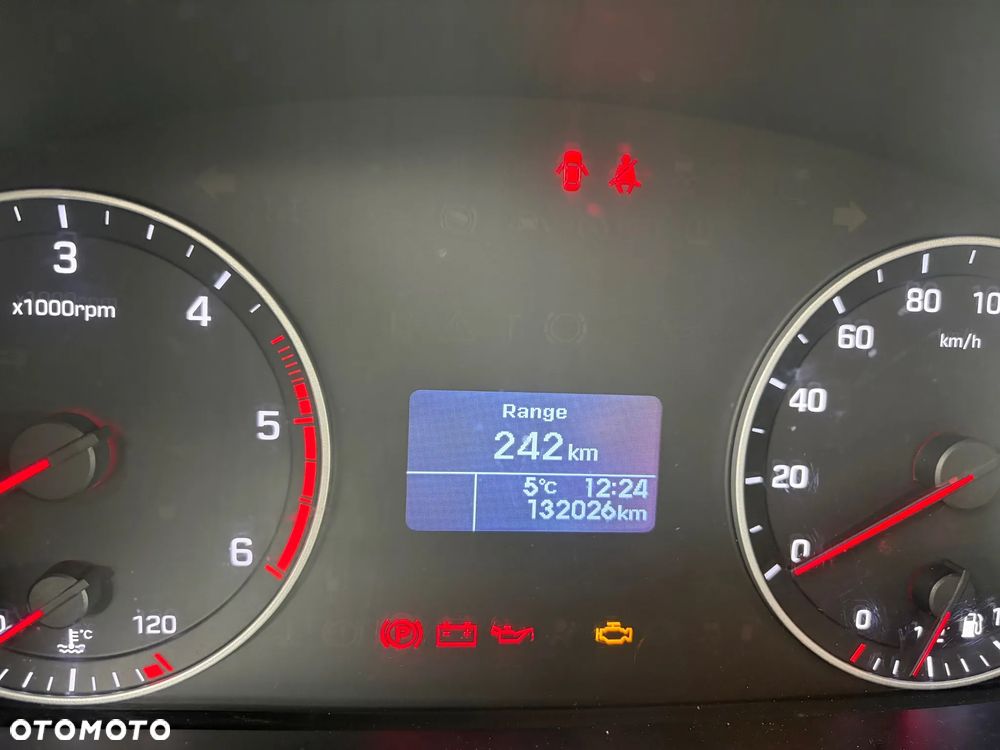 Hyundai H350 - 6