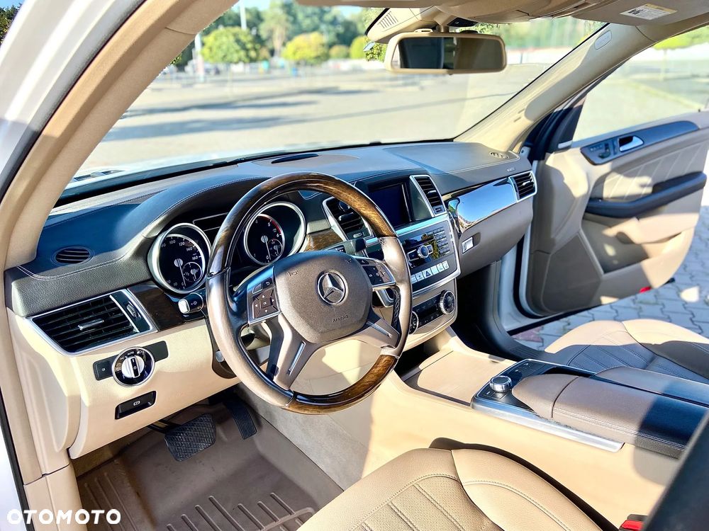 Mercedes-Benz GL 350 BlueTEC 4-Matic - 7