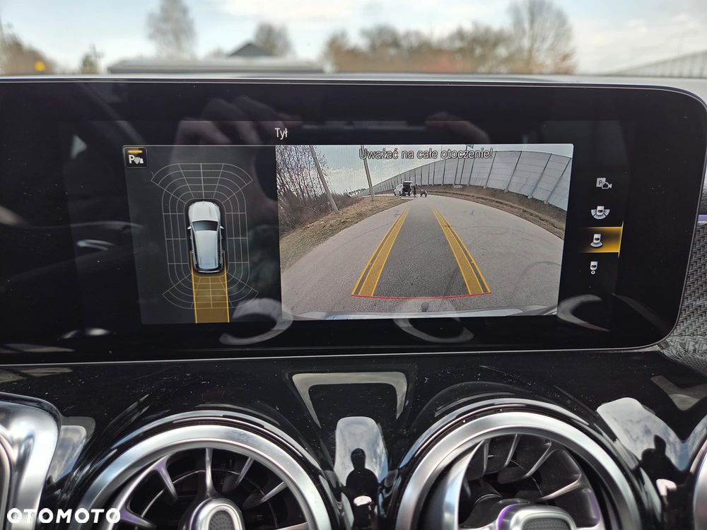 Mercedes-Benz GLB 220 d AMG Line 8G-DCT - 28