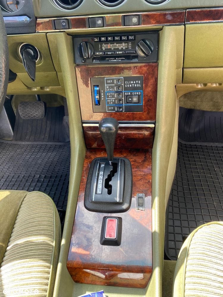 Mercedes-Benz SLC - 9