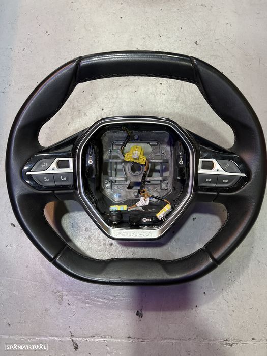 Volante Peugeot 308 ano 2017 - 1