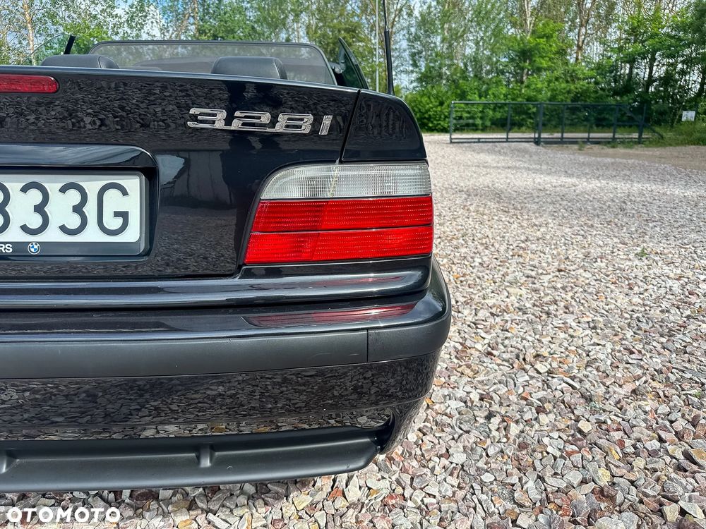 BMW Seria 3 328i - 17