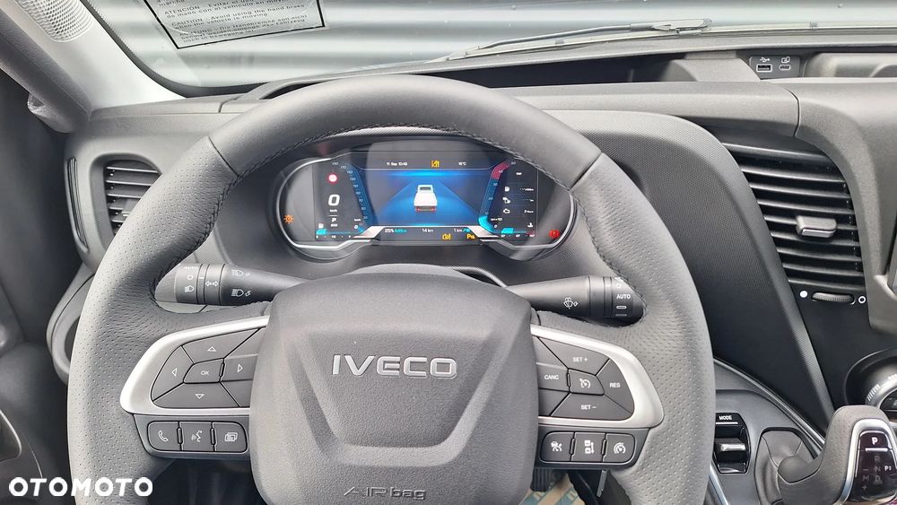 Iveco Daily 50C18HA8Z kontener z windą 1000 kg - 6