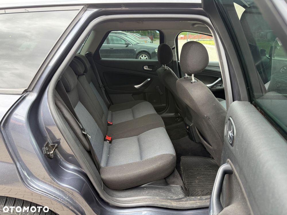 Ford Mondeo SW 1.8 TDCi Ambiente - 8