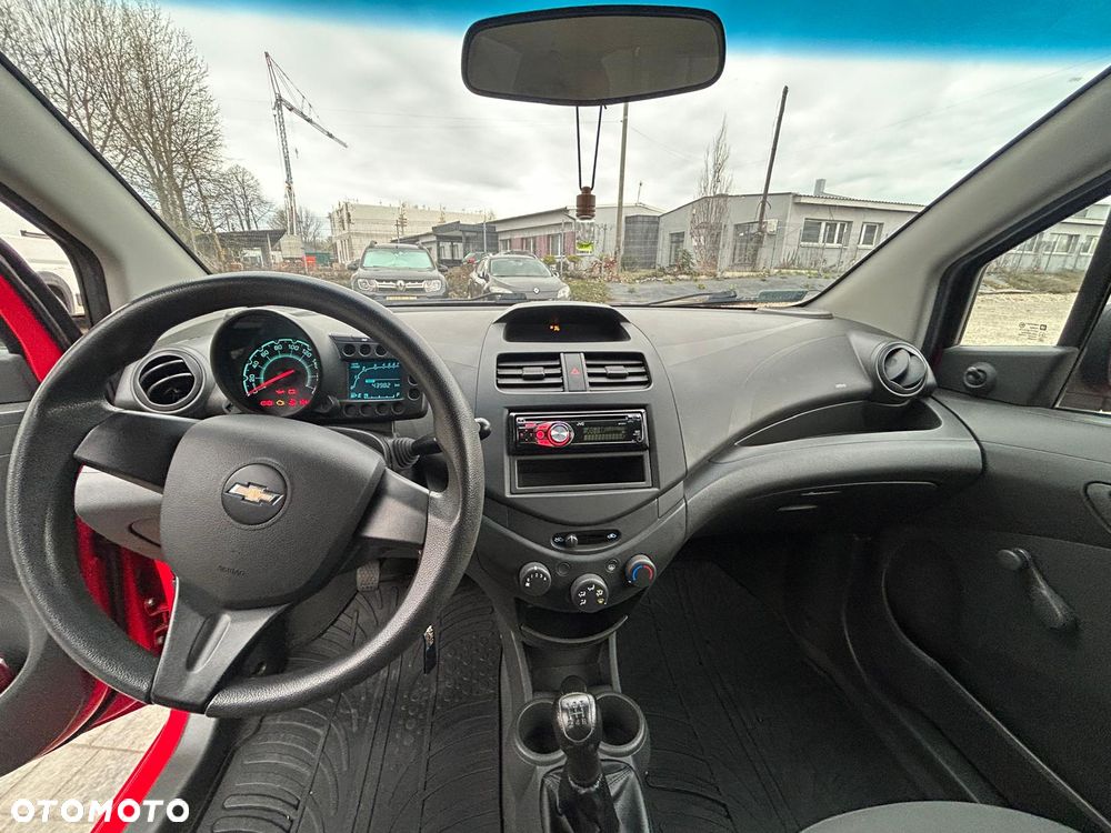 Chevrolet Spark 1.0 Base - 22
