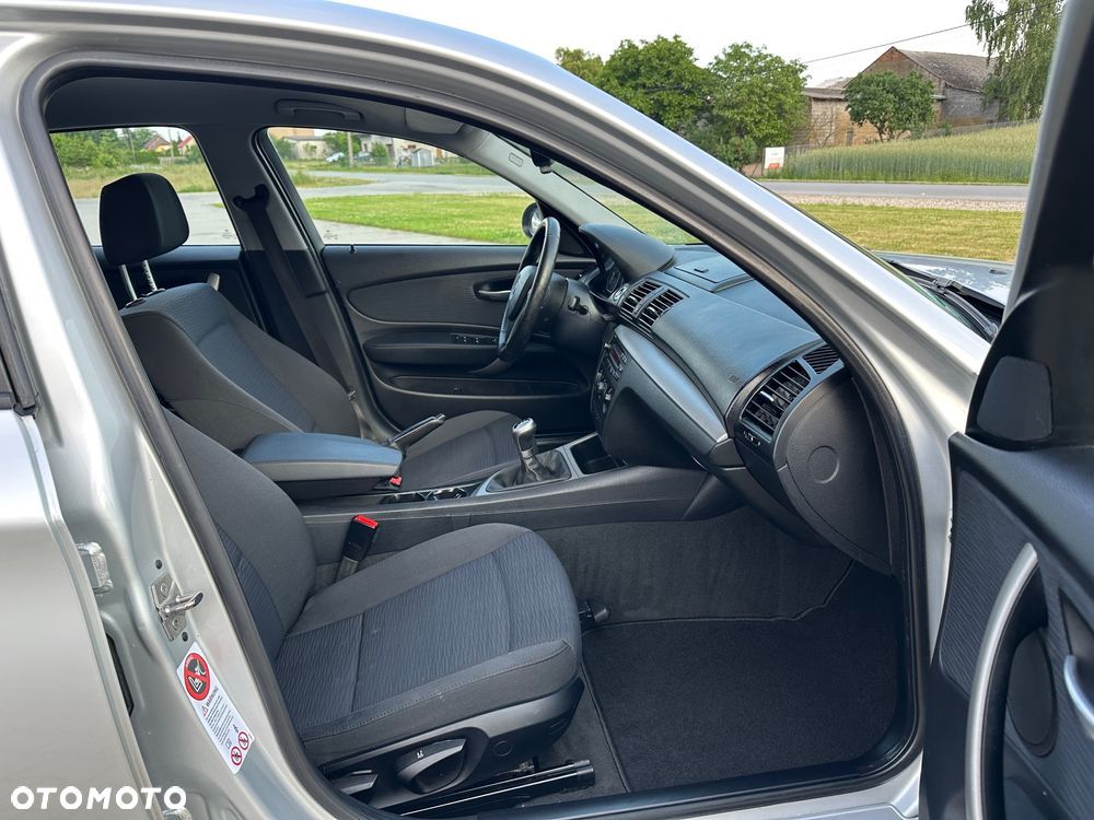 BMW Seria 1 118d DPF - 9