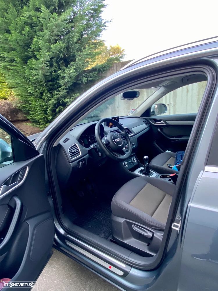 Audi Q3 2.0 TDI S-line - 27