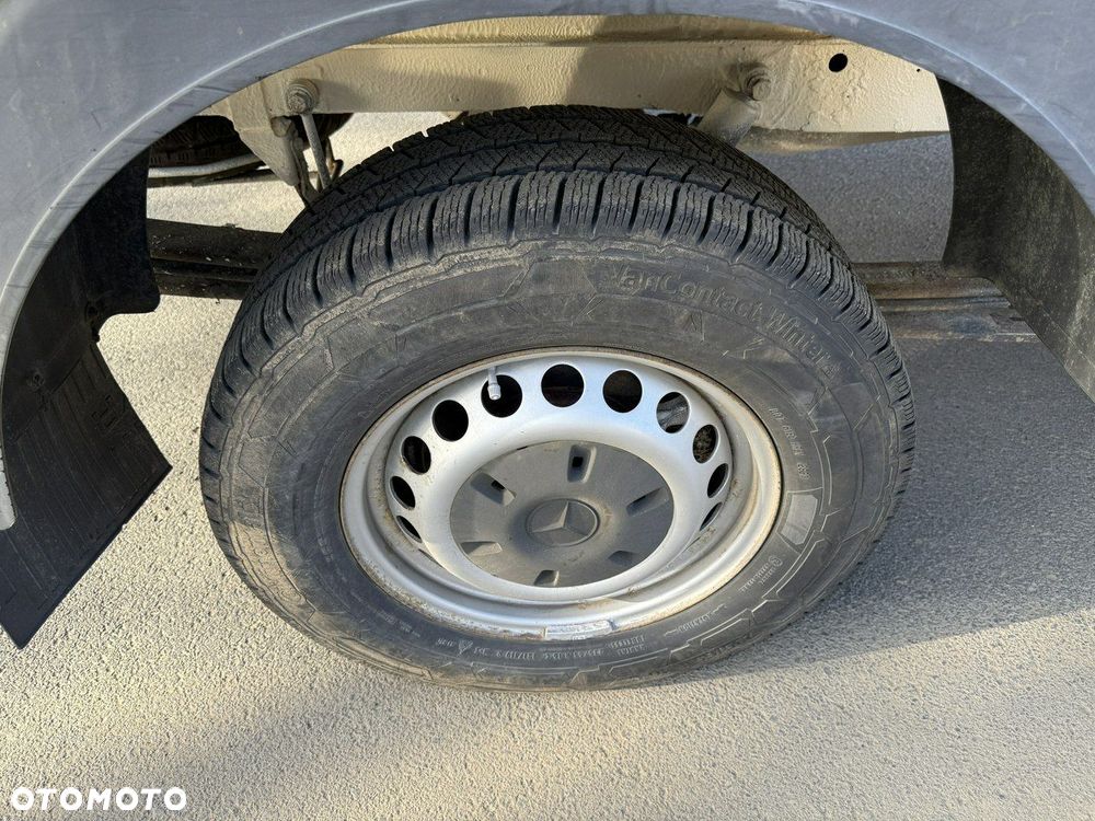 Mercedes-Benz Sprinter - 15