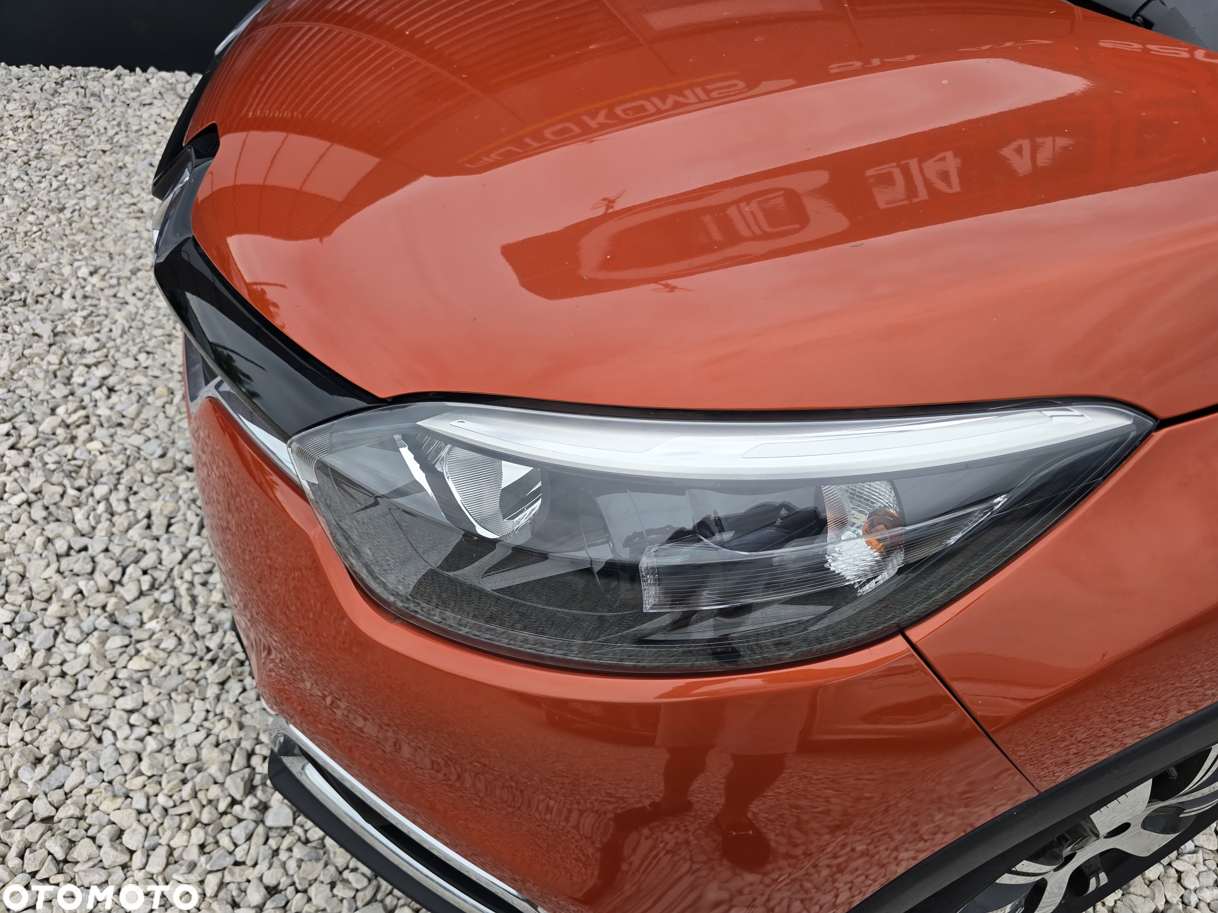 Renault Captur ENERGY TCe 120 EDC Luxe - 17