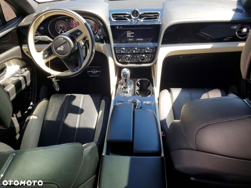 Bentley Bentayga - 8