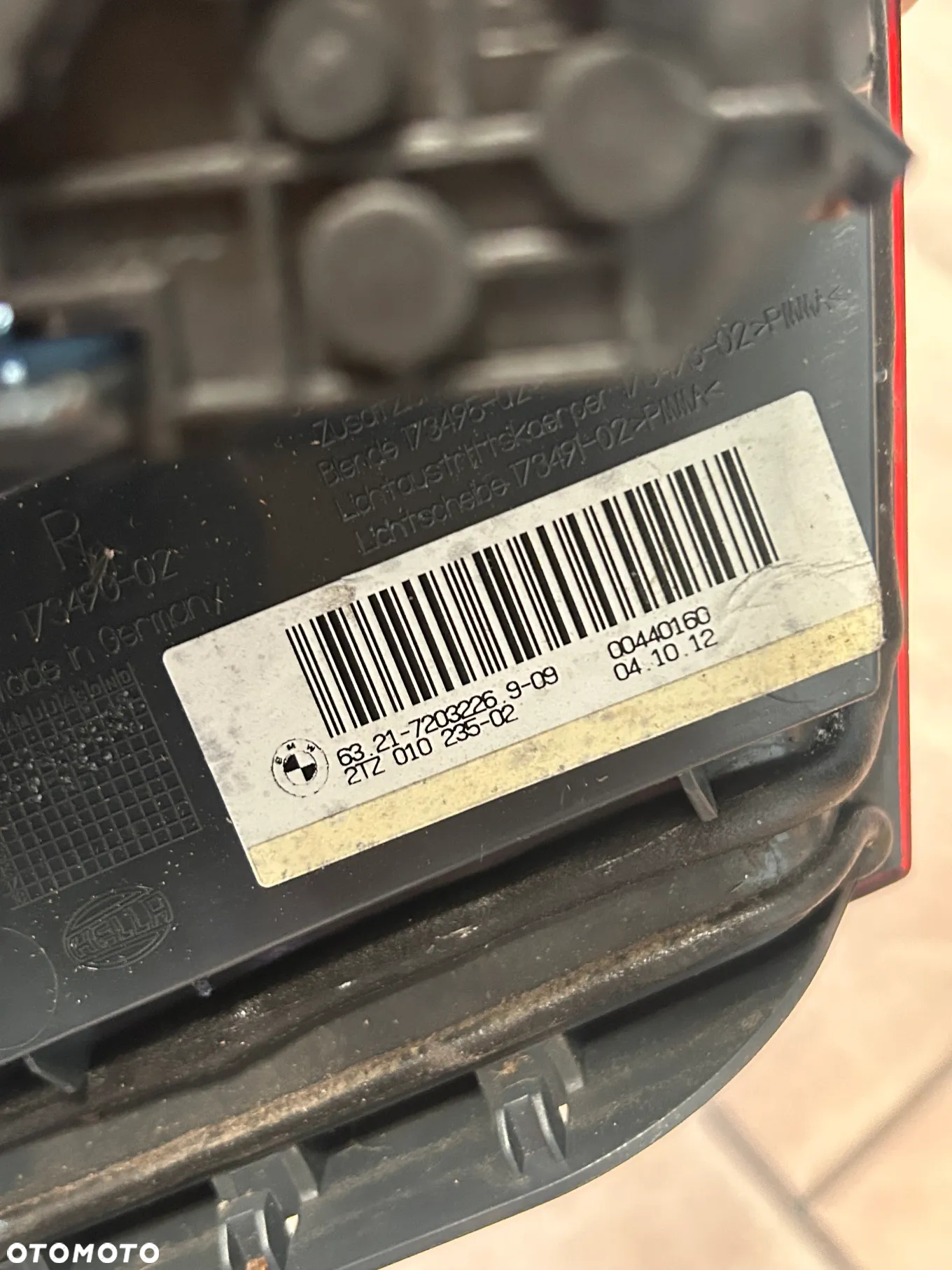 LAMPA BMW F10 PRAWY TYŁ W KLAPĘ PRZED LIFT EU DYMIONA 7203226 - 3