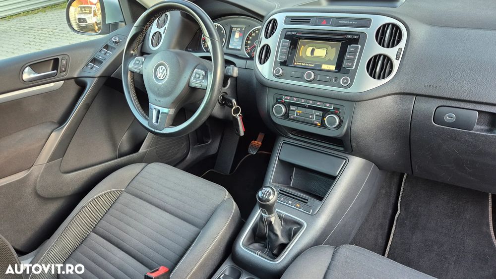 Volkswagen Tiguan - 8