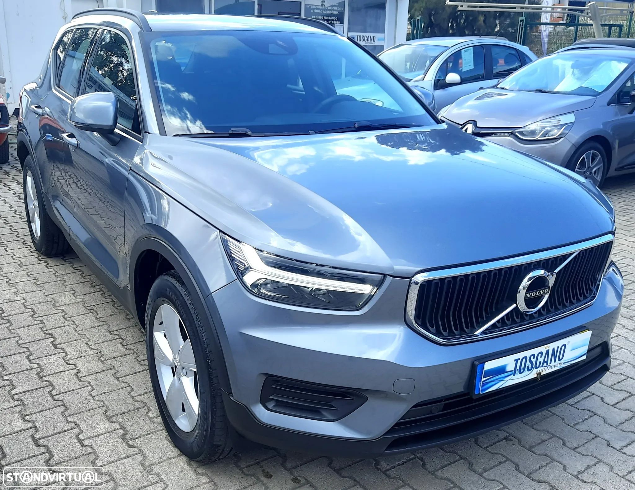 Volvo XC 40 1.5 T3 Tech Edition - 1