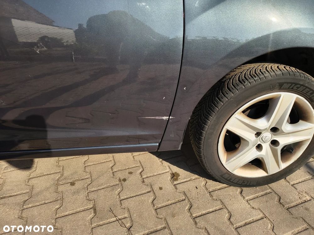 Dacia Sandero - 7