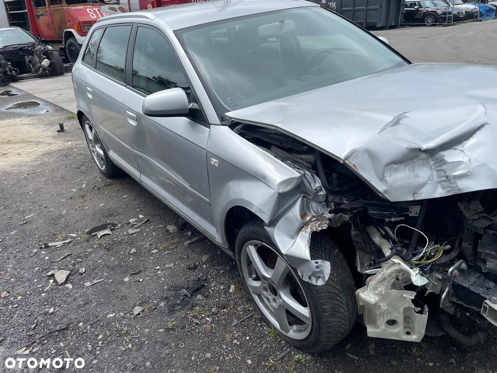 Audi A3 8P NA CZĘŚCI Kolor: LY7W - 3