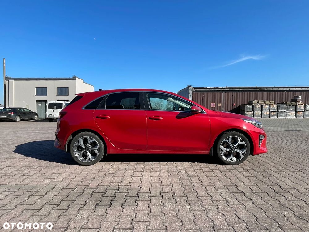 Kia Ceed - 4