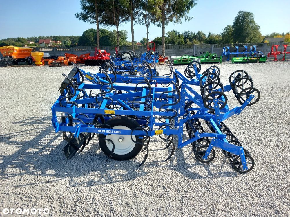 New Holland Agregat uprawowy SBL V370 - 9