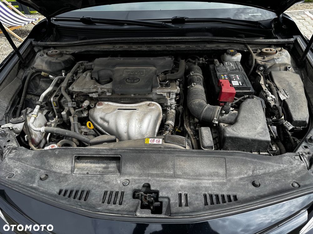 Toyota Camry - 13