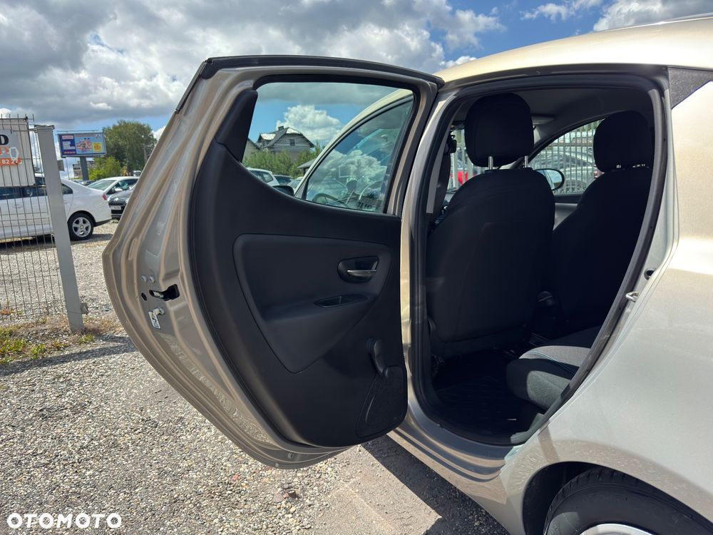 Lancia Ypsilon 1.2 8V Elefantino S&S - 17