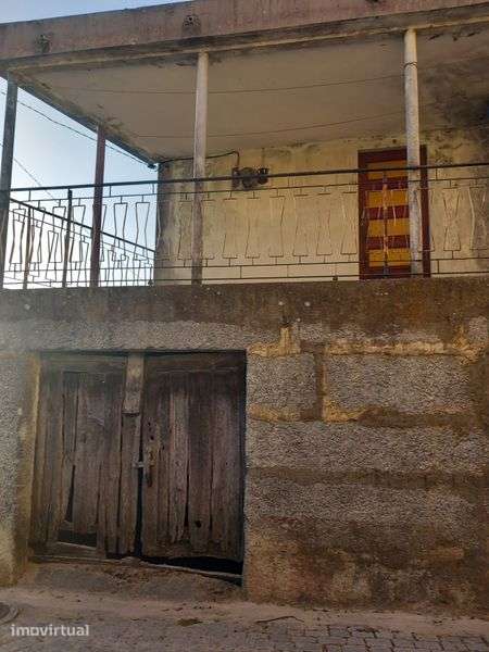 Casa antiga para recuperar - Grande imagem: 5/10