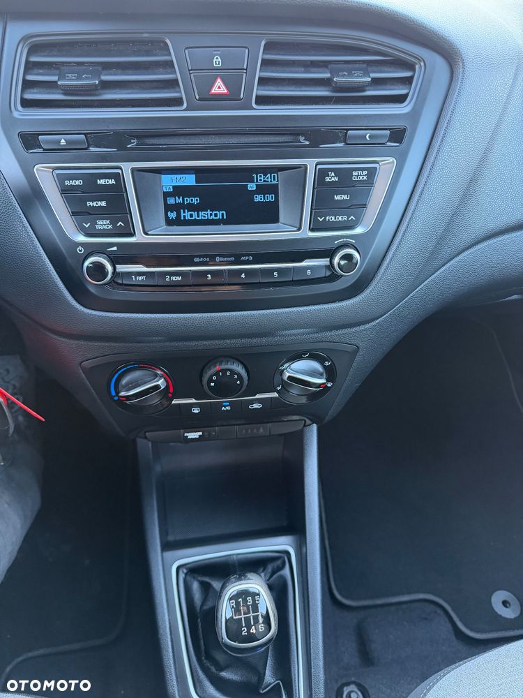 Hyundai i20 1.1 CRDi BlueDrive Elegant - 19