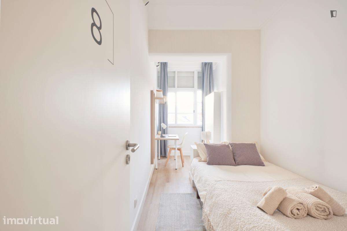 Quarto - localizado em Alameda Lisbon - Grande imagem: 2/35