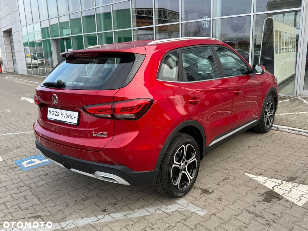 MG ZS Hybrid+ - 5