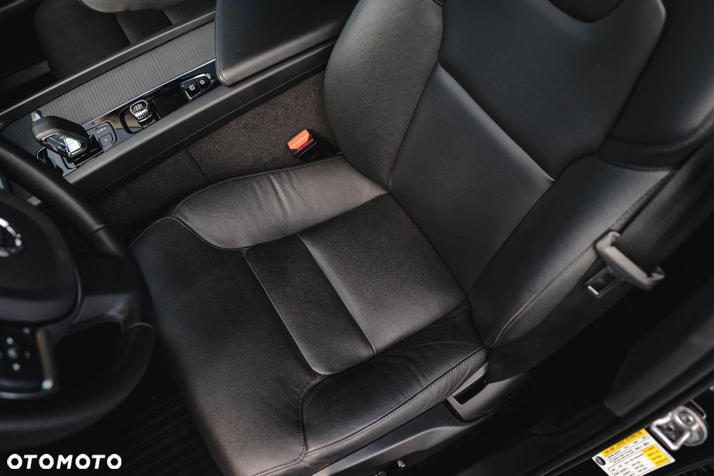 Volvo XC 60 B5 B Geartronic RDesign - 28