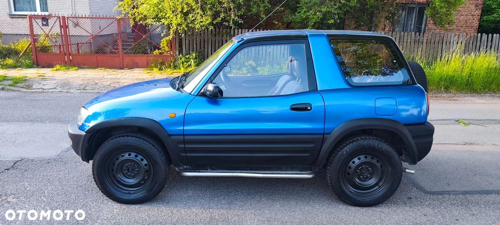Toyota RAV4 - 10