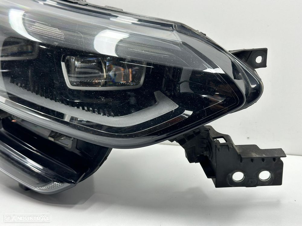 Ótica / Farol Direito Full LED - Renault Megane IV (2016) - 2