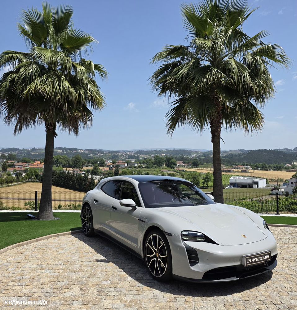 Porsche Taycan Sport Turismo - 11