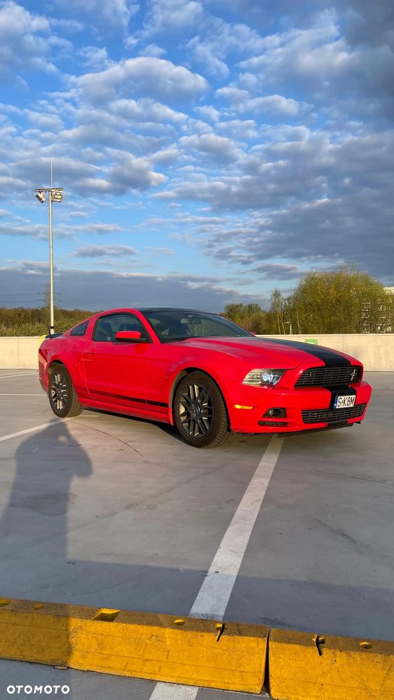 Ford Mustang 3.7 V6 Premium - 2