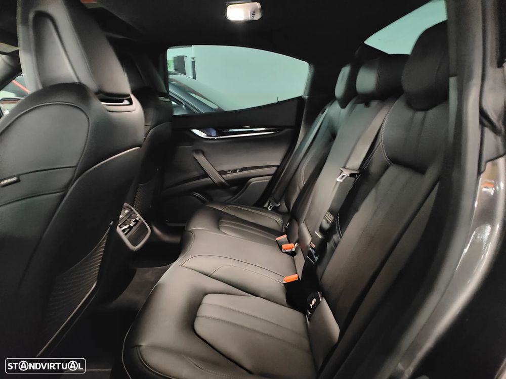 Maserati Ghibli Hybrid GranSport - 7