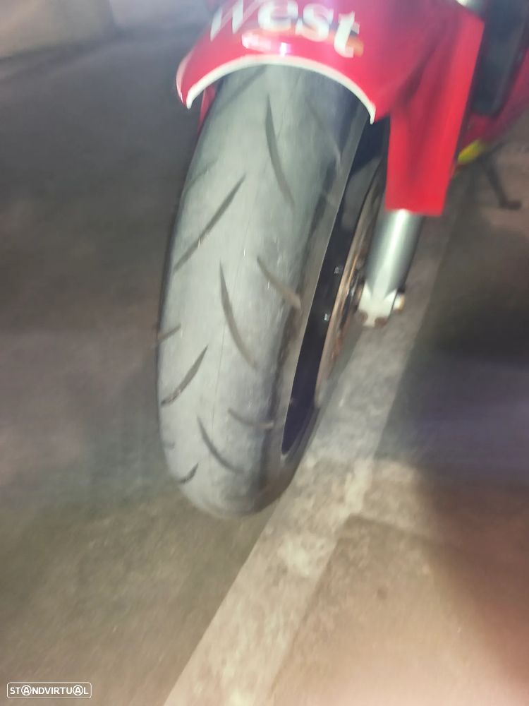 Honda CBR CBR 600 F4I - 6