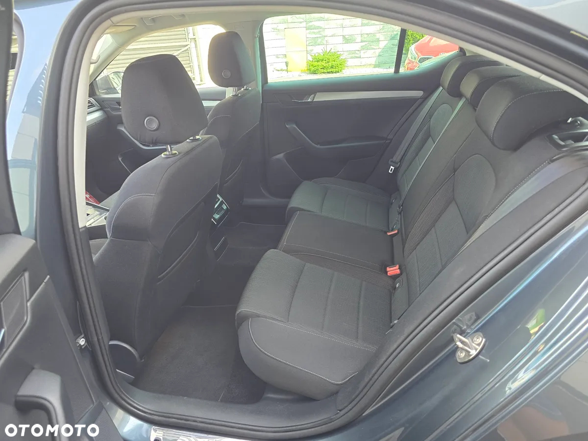 Skoda Superb 2.0 TDI Ambition DSG7 - 16