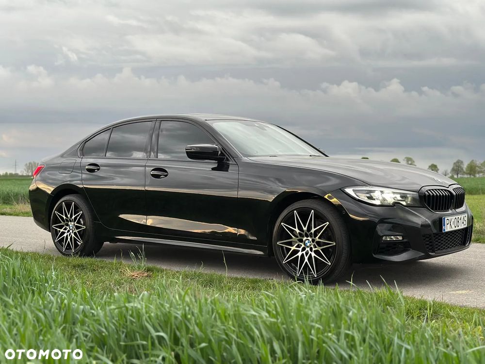 BMW Seria 3 330i xDrive - 10