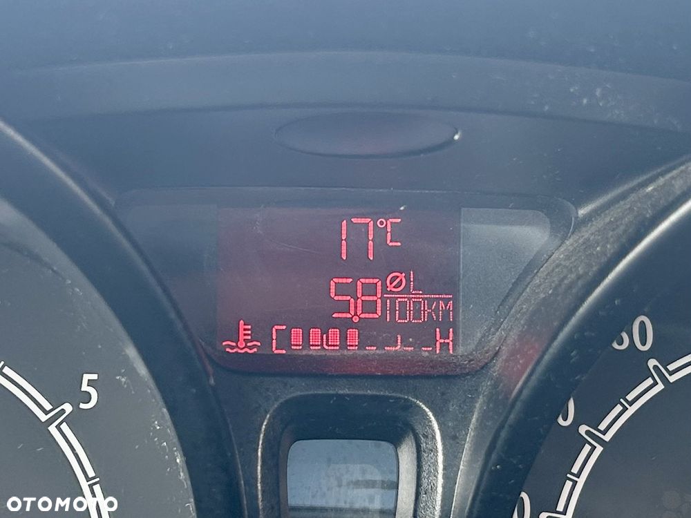 Ford Fiesta 1.25 Ambiente - 11