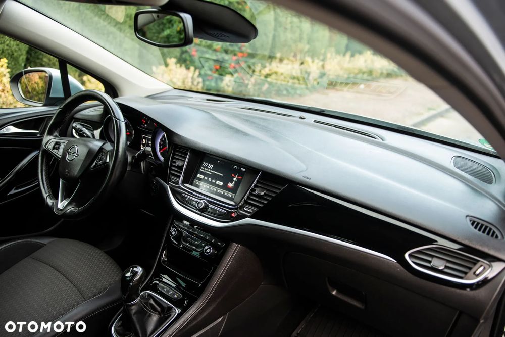 Opel Astra 1.4 Turbo Edition - 37