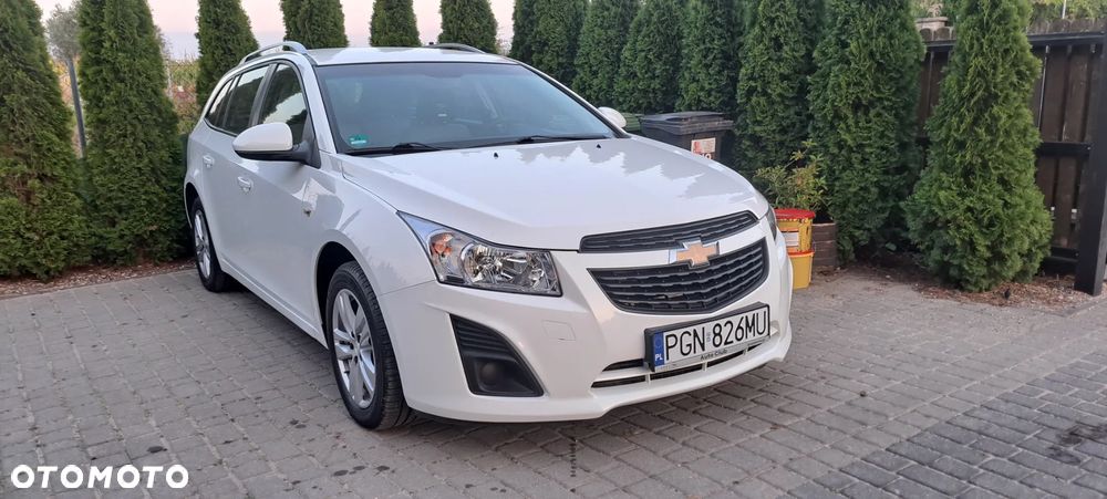 Chevrolet Cruze Station Wagon 1.6 LS+ - 3