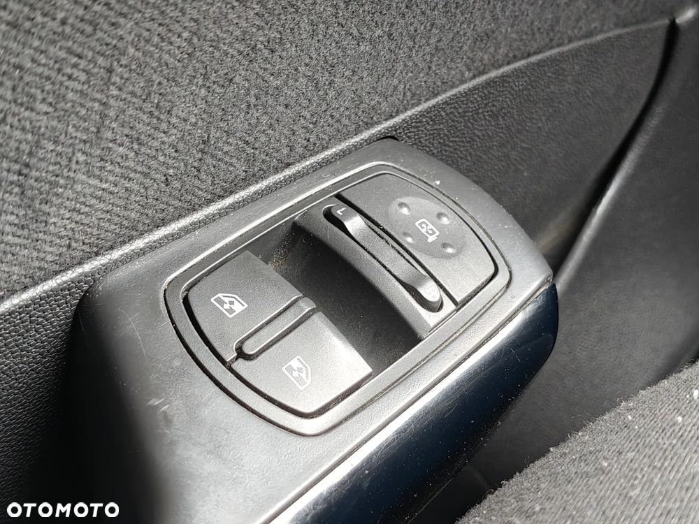 Opel Corsa 1.3 CDTI Enjoy - 20