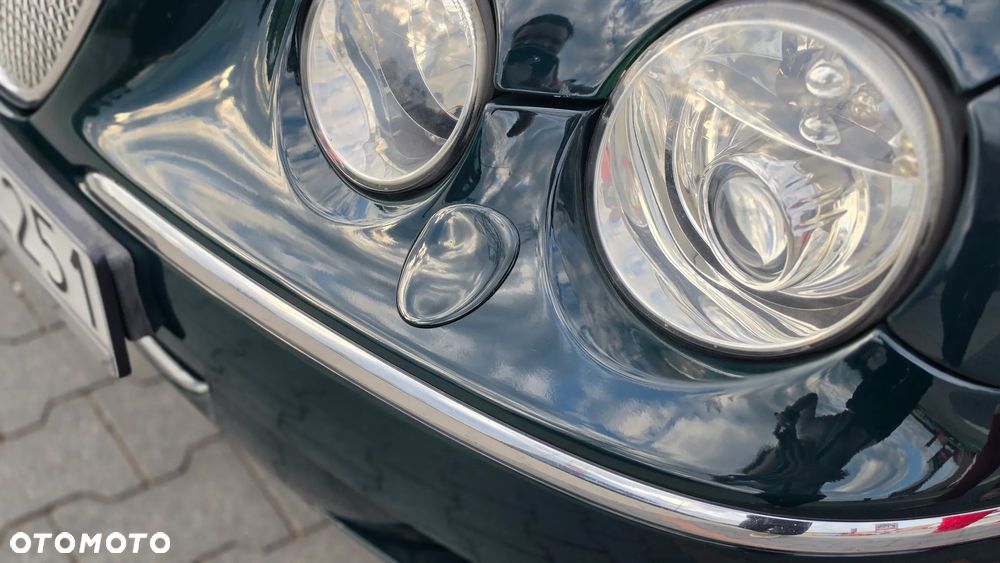 Jaguar S-Type 4.2 V8 Executive - 24