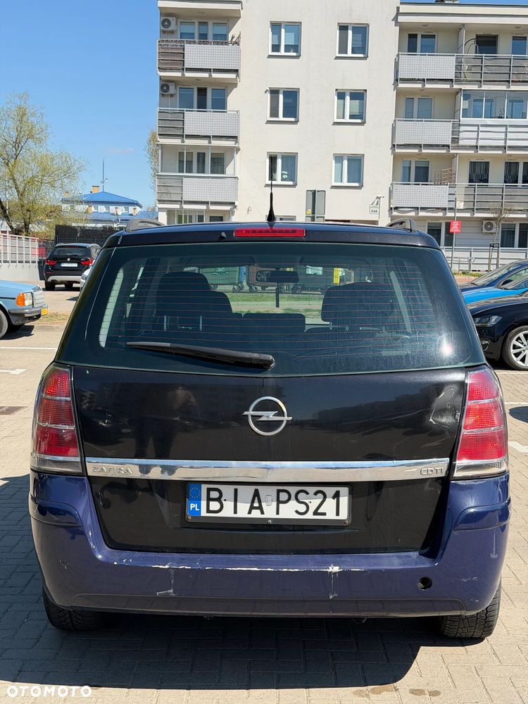 Opel Zafira 1.9 CDTI Sport - 4