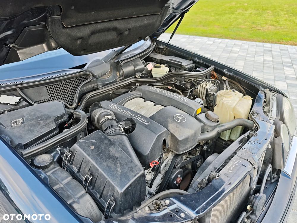 Mercedes-Benz Klasa E - 34