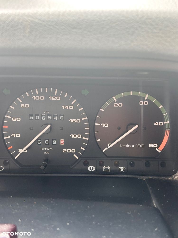 Volkswagen Transporter - 4