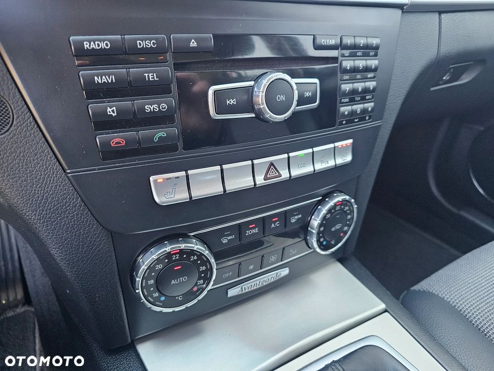Mercedes-Benz Klasa C 180 CDI 7G-TRONIC Avantgarde Edition - 26